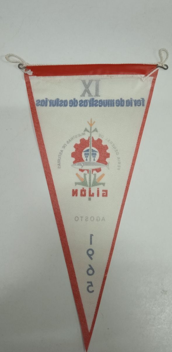 banderin feria muestras Asturias1965