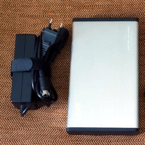 BOX LINQ METALLO SATINATO E PLASTICA USB - 2 PZ -