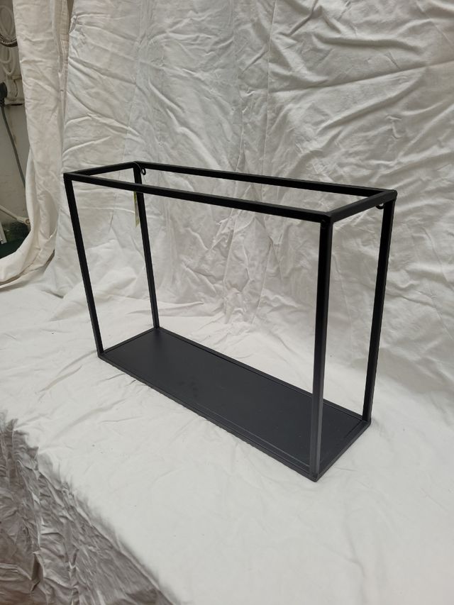 Estante metal negro