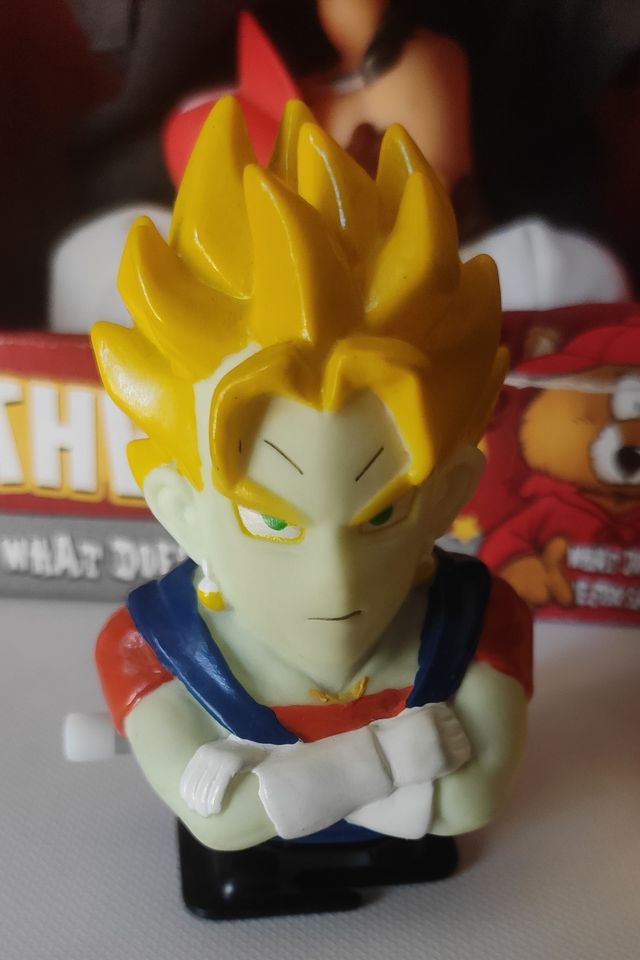 Figura a cuerda dragón ball