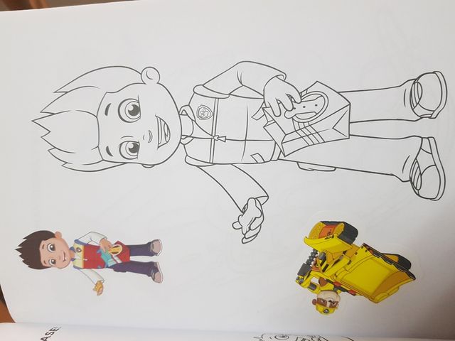 Cuaderno colorear Patrulla Canina