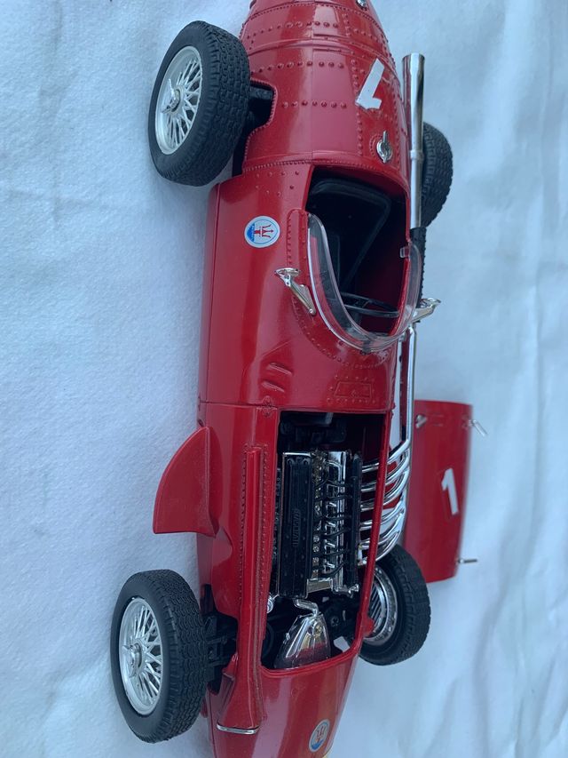 Tonka Polistil 1/16 – Maserati 250F – Voiture Miniature Métal Rouge – Collection