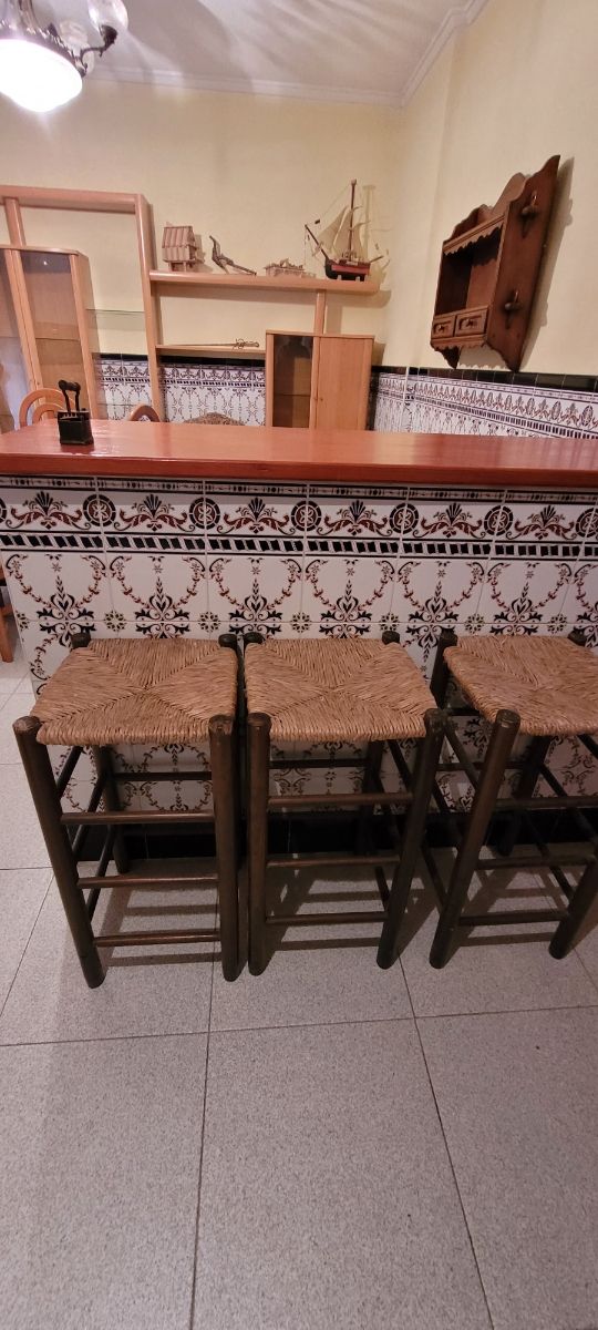 conjunto de taburetes