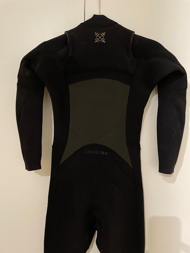 Neopreno niño marca Oxbow 3/2 mm. Talla 8