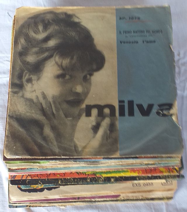 Dischi 45 giri in vinile anni 60/70 (20)