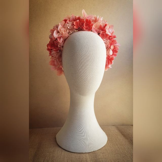 Corona flores rosa y coral