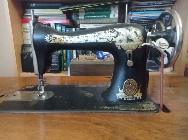 Máquina de coser Singer 