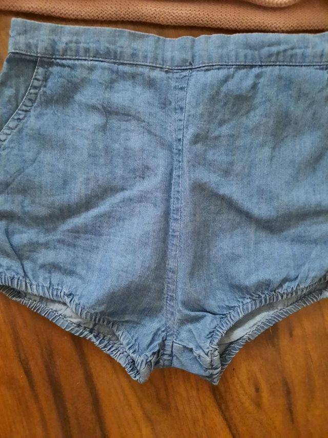 Conjunto neck and neck. Talla 18 ac24 meses