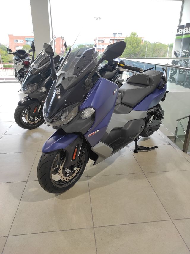 sym-maxsym-508-tl-2022-de-segunda-mano-por-9-499-eur-en-granollers-en