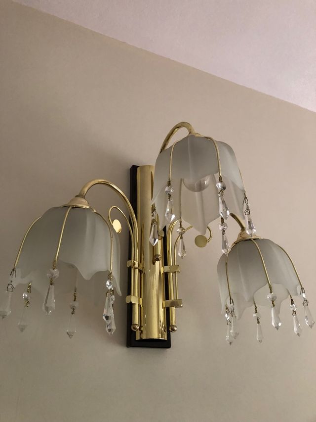 APLIQUE DE CRISTAL Y LATÓN