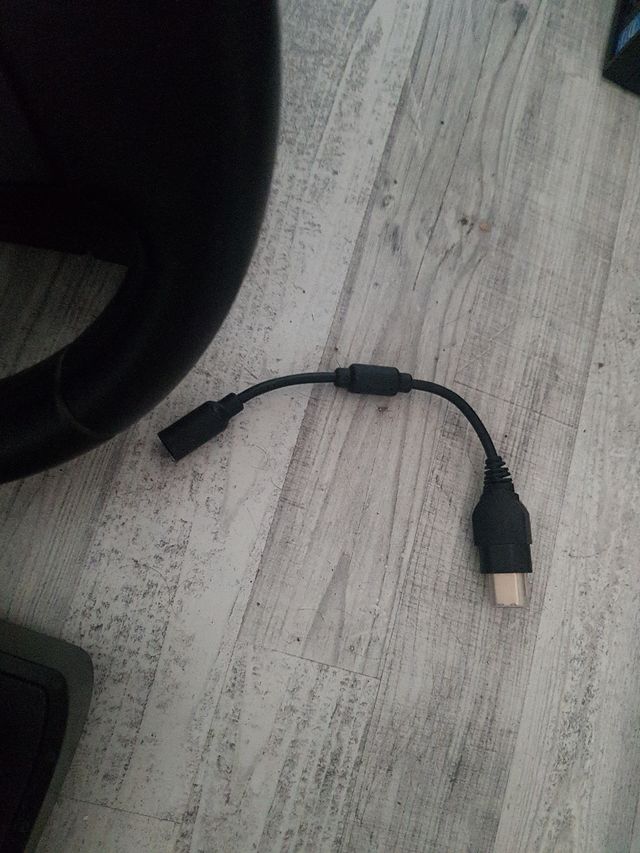 Volante y pedales Logitech