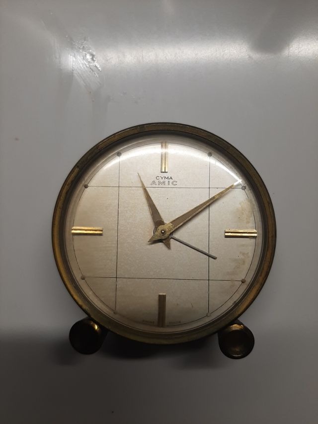 reloj despertador con más de 100 años funcionando
