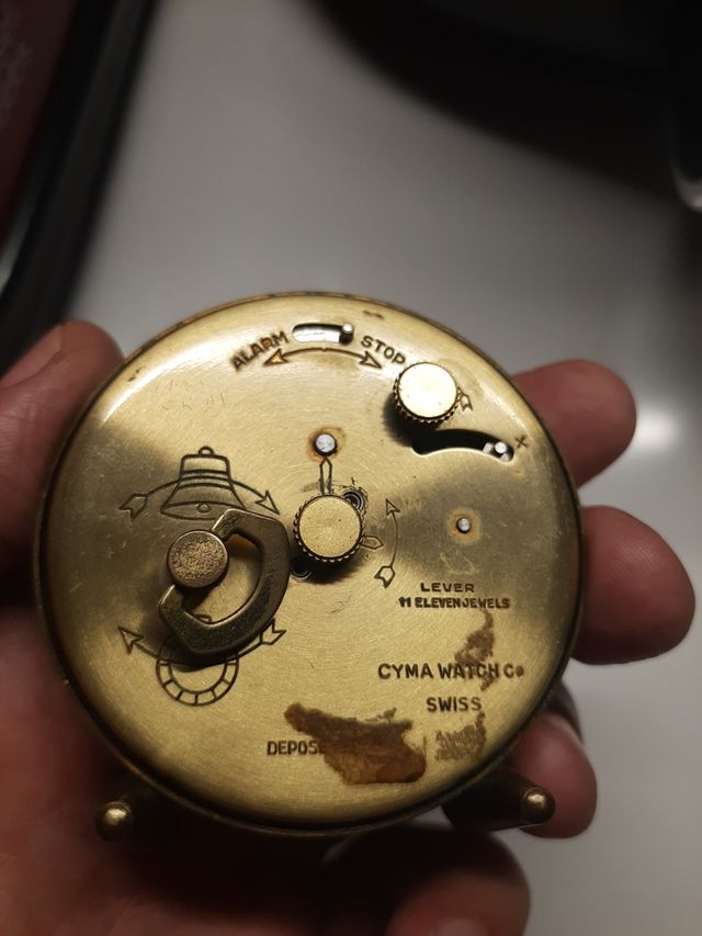 reloj despertador con más de 100 años funcionando