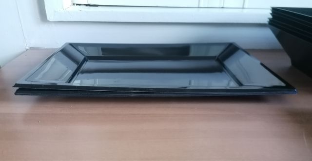 cuencos en plastico duro brillante