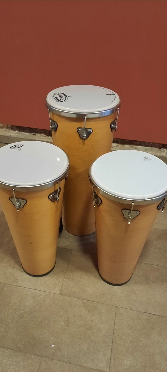 Timba Instrumento Musical de segunda mano por 280 EUR en Molins de Rei