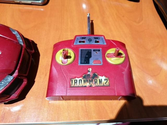 Coche teledirigido Iron Man 2
