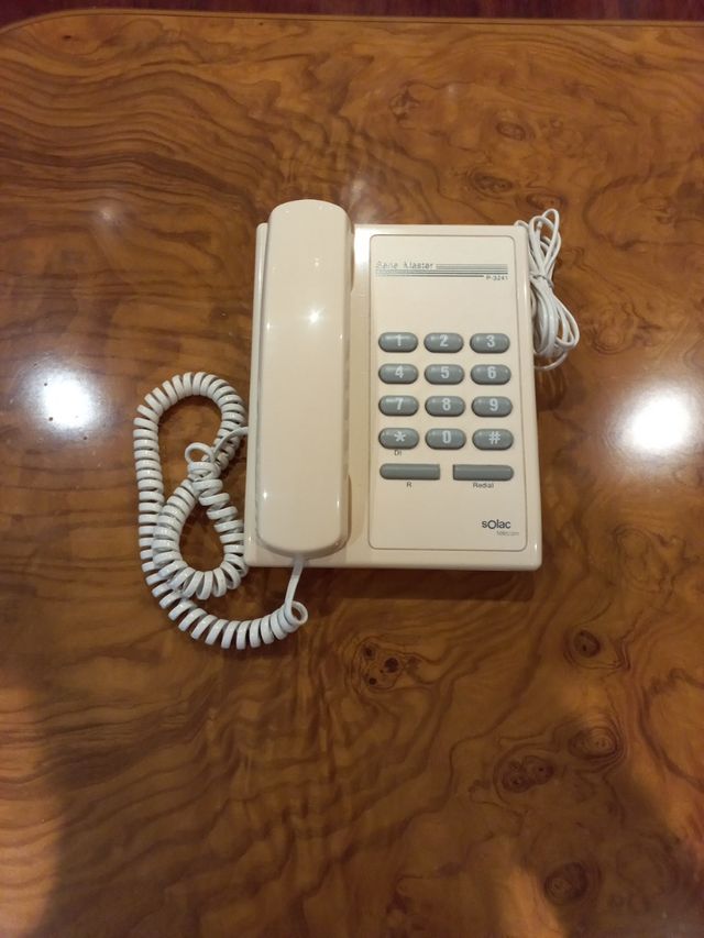 Telefono fijo.