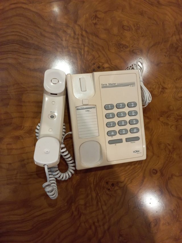 Telefono fijo.