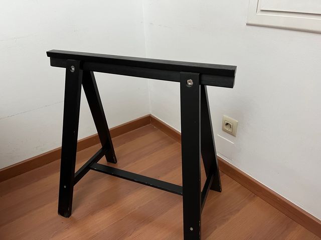 Caballete y buc para escritorio