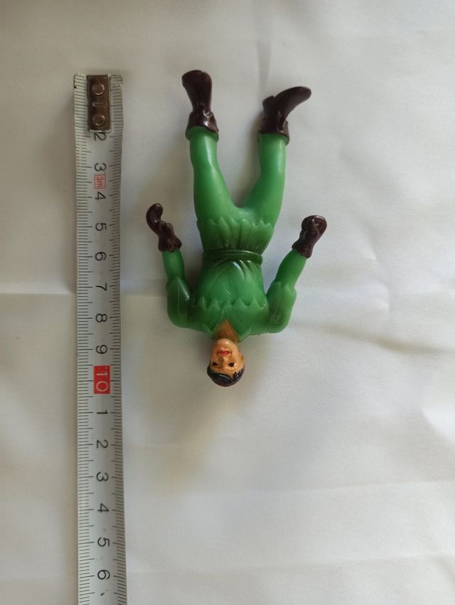 Muñeco vintage años 90