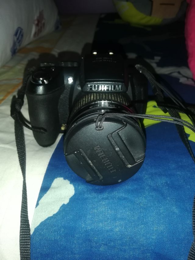 cámara fujifilm finepix hs 10