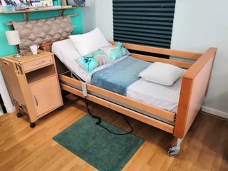 Cama articulada elevable con colchón