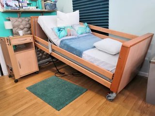 Cama articulada elevable con colchón