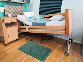 Cama articulada elevable con colchón
