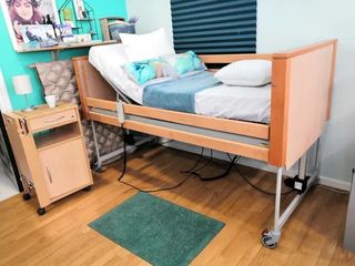 Cama articulada elevable con colchón