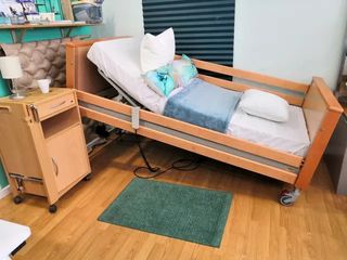 Cama articulada elevable con colchón