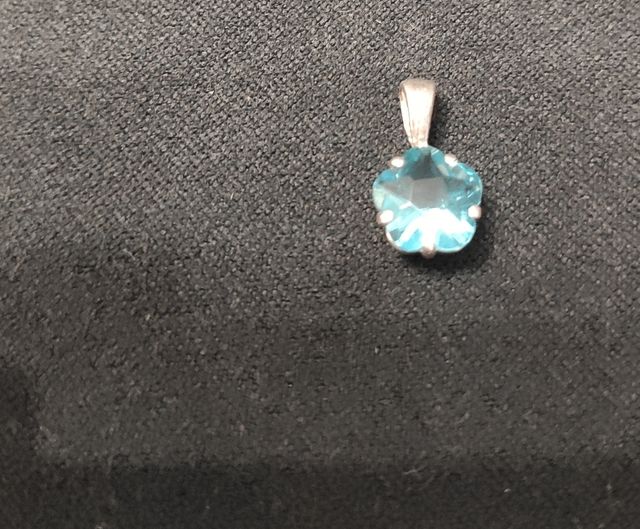 Colgante de plata 925 con cristal azul