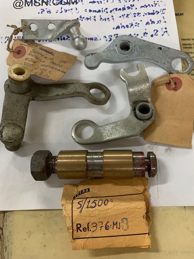 Piezas nuevas de la época del seat 1400