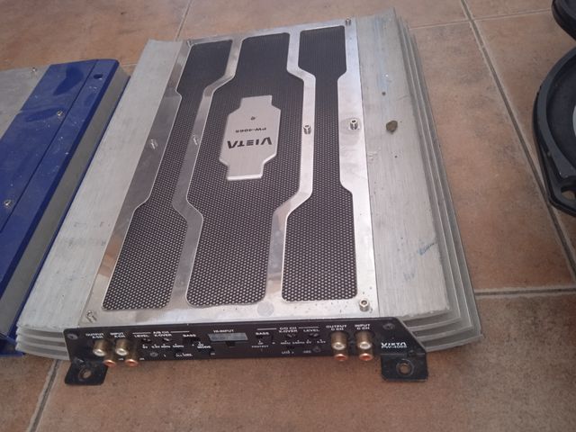 vendo amplificadores y 2 altavoces de marca