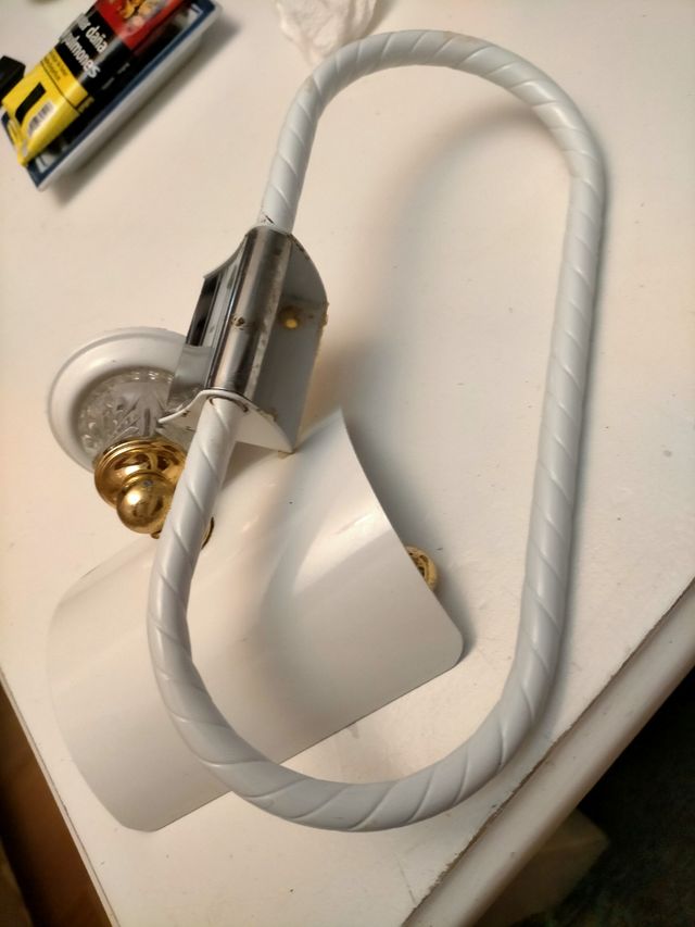 portarollos papel y cuelgatoallas