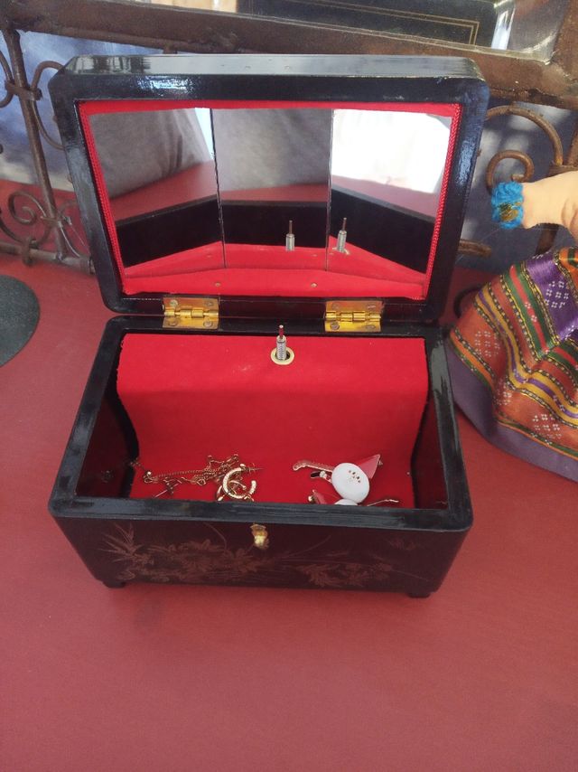 joyero oriental musical