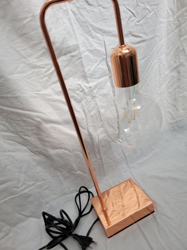 lámpara de sobremesa cobre