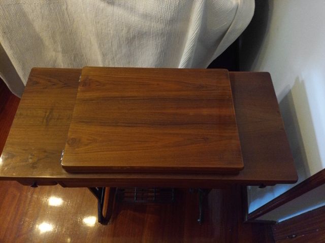  Maquina de coser SINGER