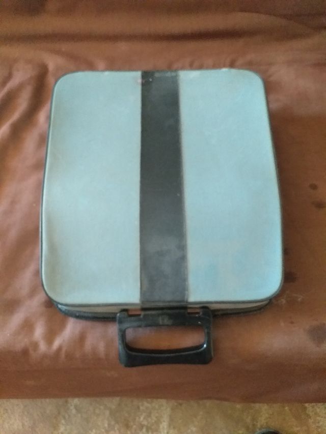 maquina de escribir antigua