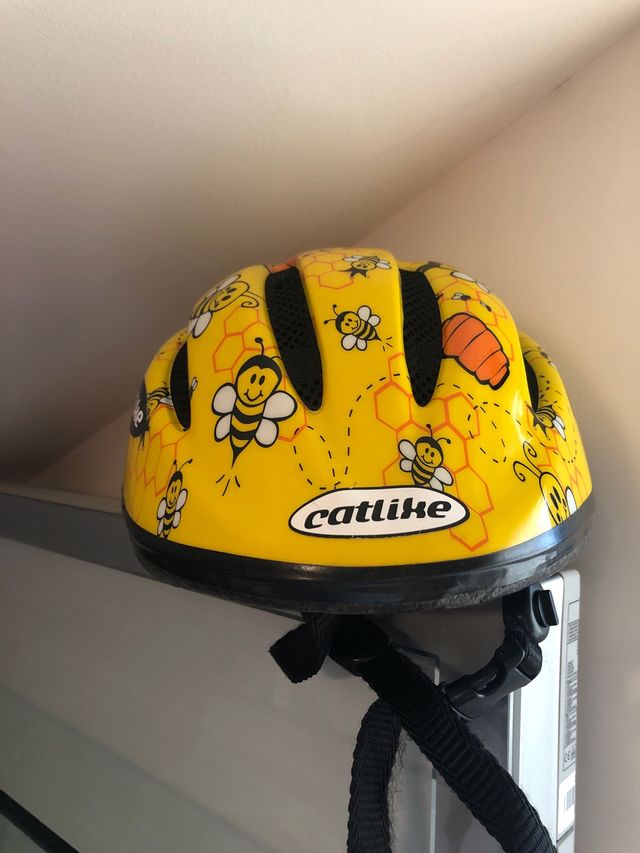 Casco de protección. Talla 50-54 cm