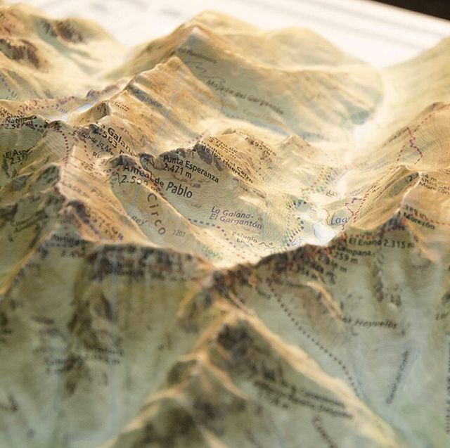 Mapa en relieve del circo de gredos (Avila)