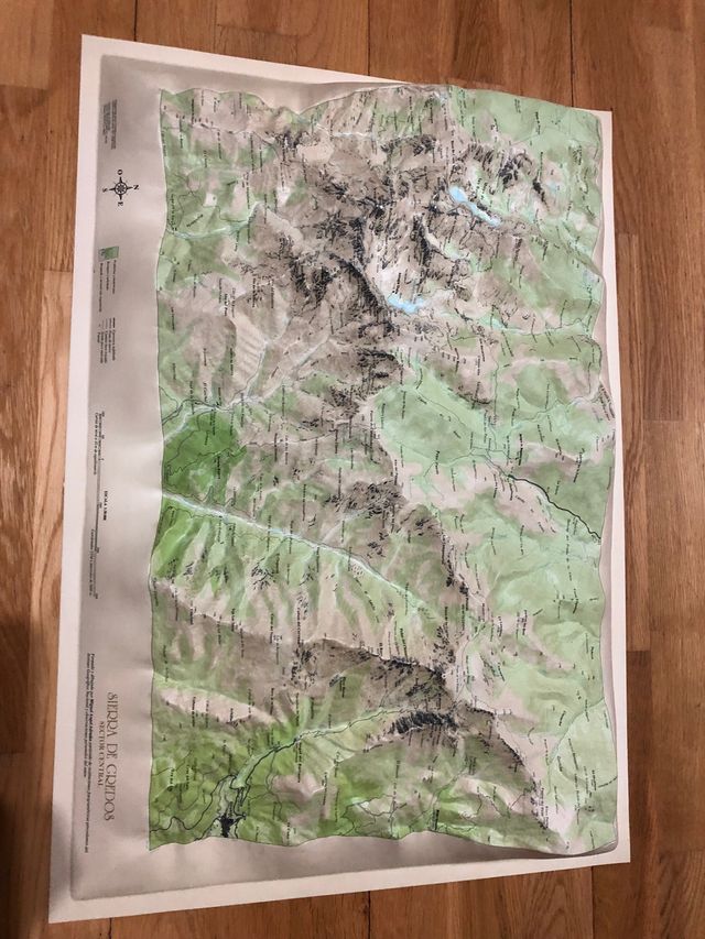 Mapa en relieve del circo de gredos (Avila)