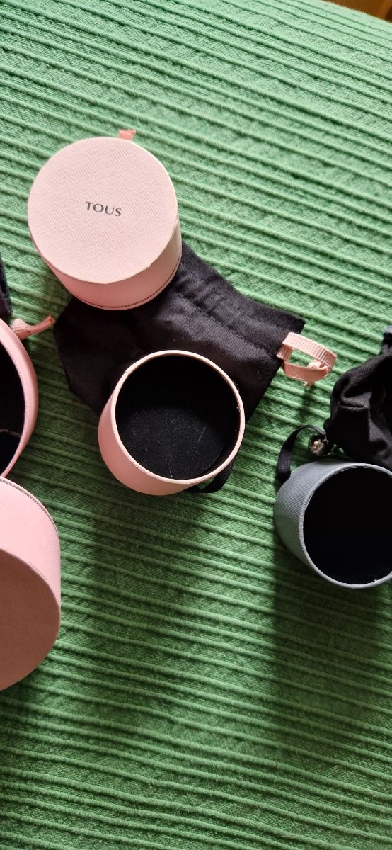 Cajas Tous y bolsas. Lote completo