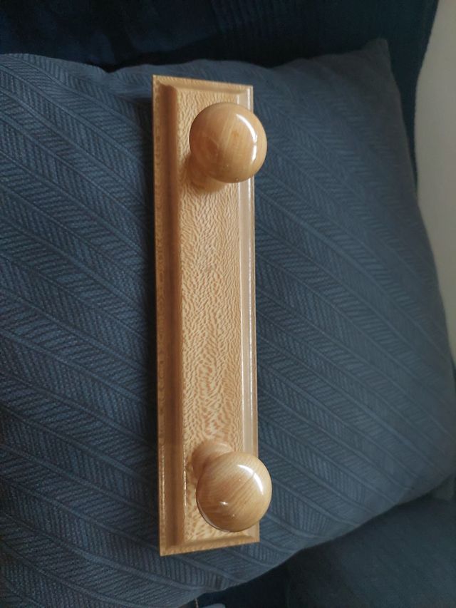 Percha dos colgadores