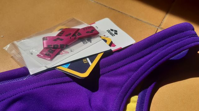 Braguita bikini natación ARENA