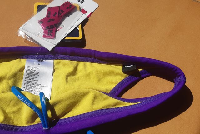 Braguita bikini natación ARENA