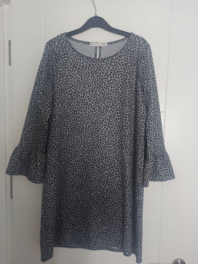 Vestido animal print con volantes