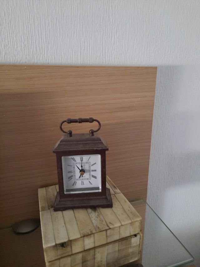 rreloj  despertador
