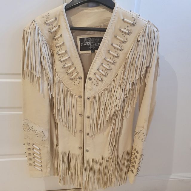 VENDO CAZADORA A ESTRENAR