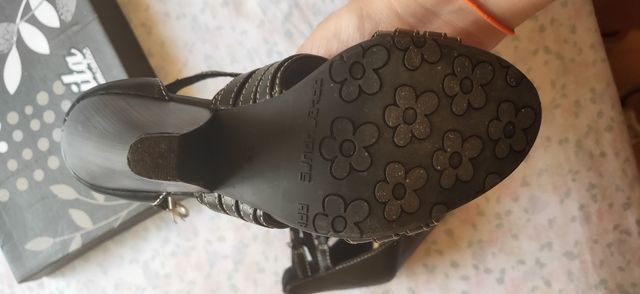 zapatos de tacón piel talla 35