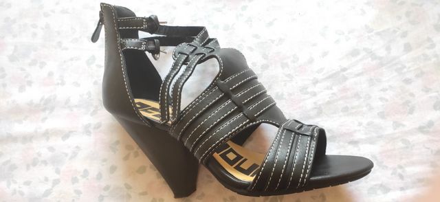 zapatos de tacón piel talla 35